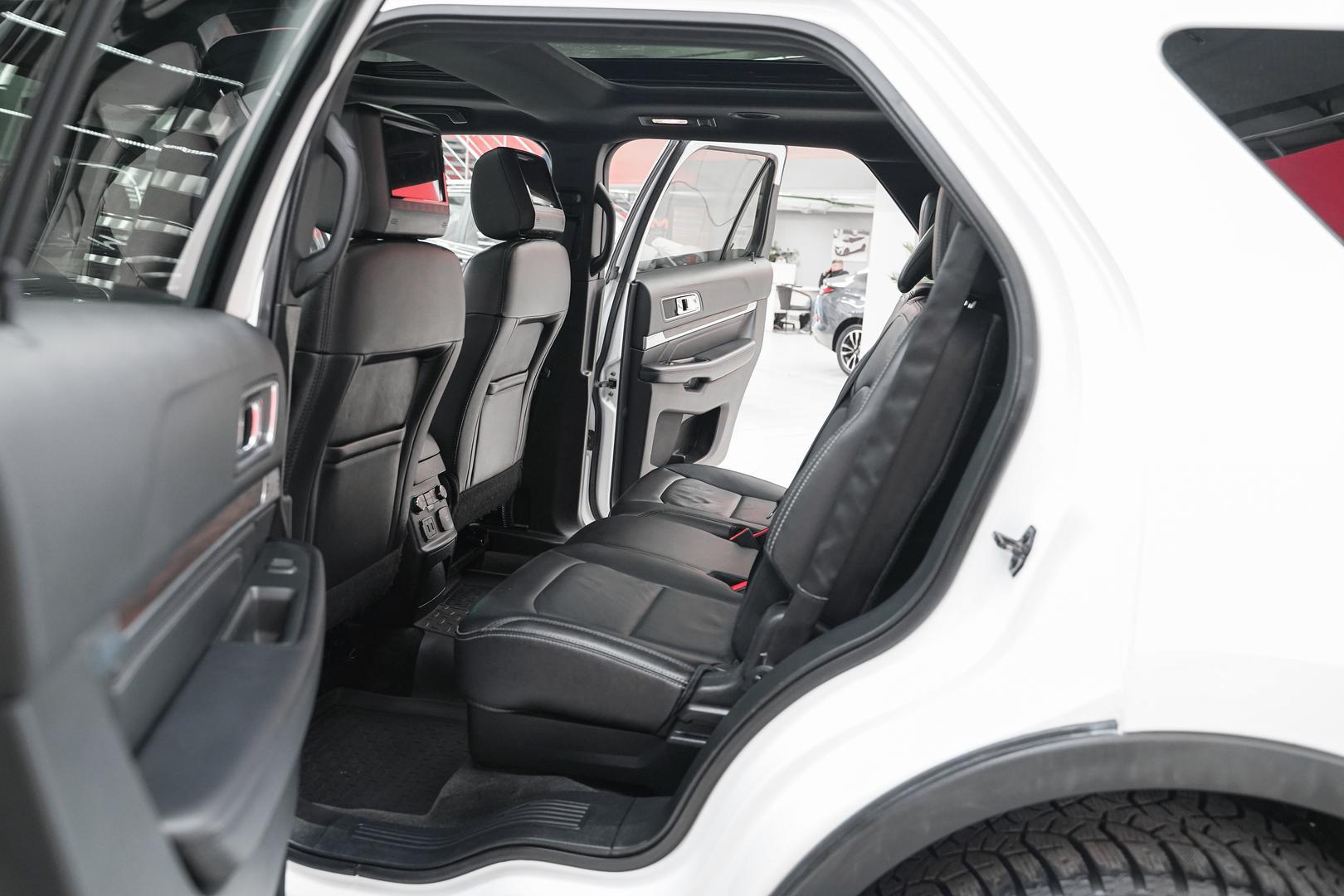 Ford Explorer 2017, белый, ДЦ Орехово