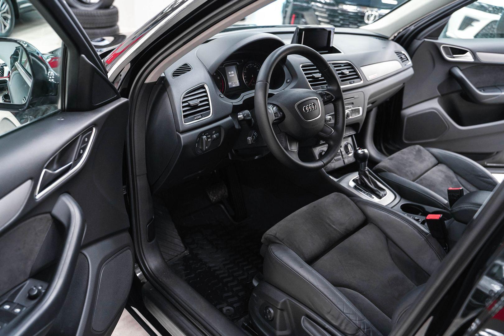 Audi Q3 2012, черный, ДЦ Орехово