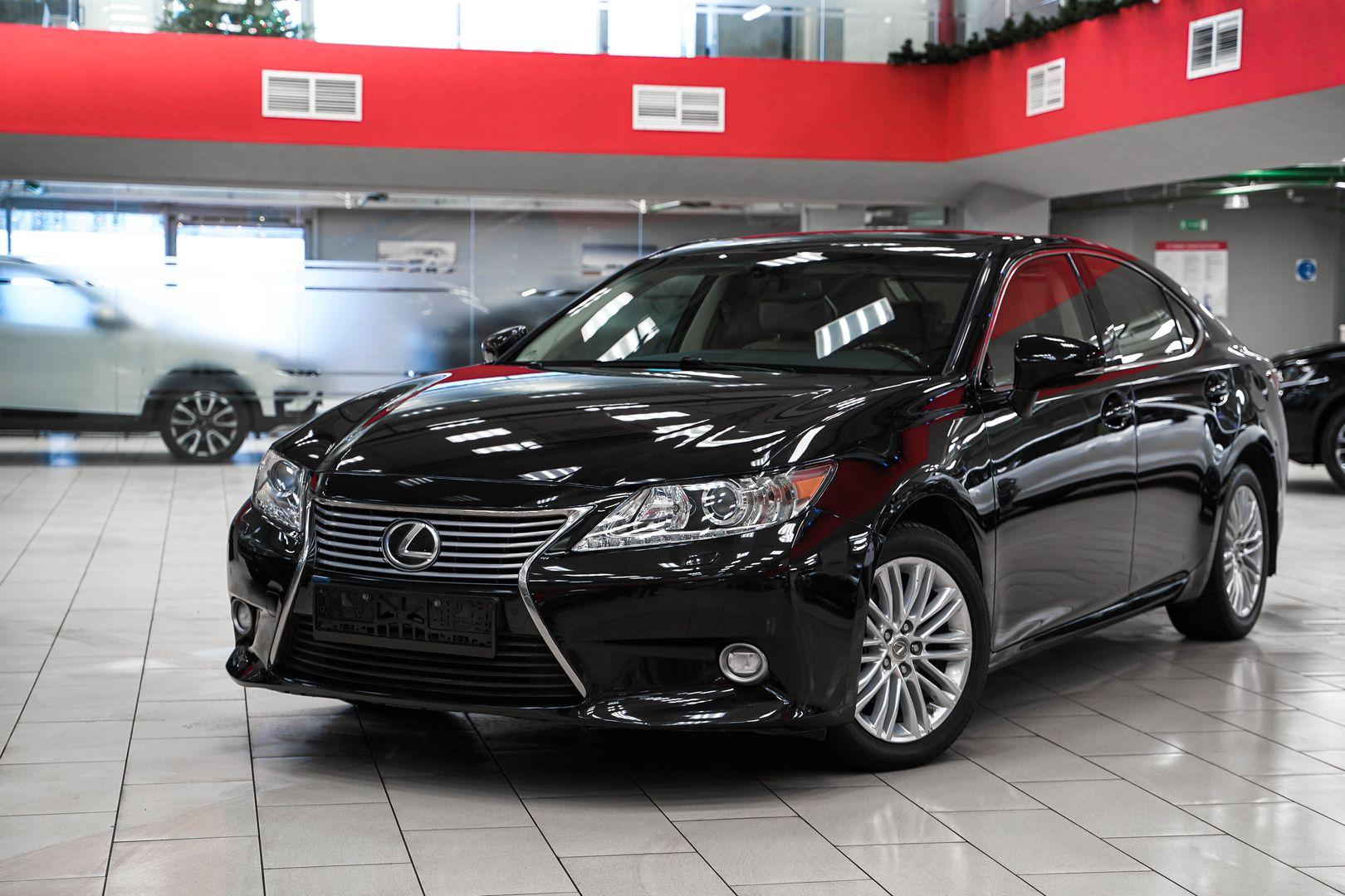 Lexus ES 2014, черный, ДЦ Орехово