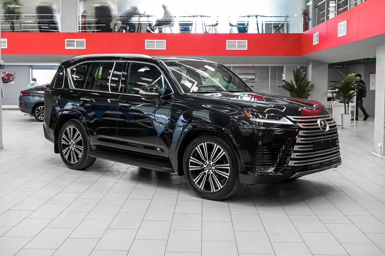 Lexus LX 2026, черный, ДЦ Орехово