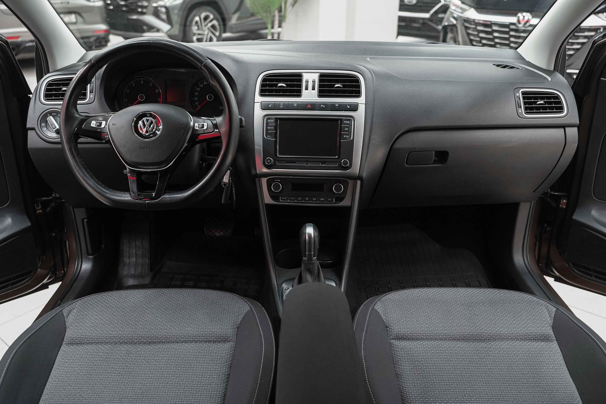 Volkswagen Polo 2018, коричневый, ДЦ Орехово