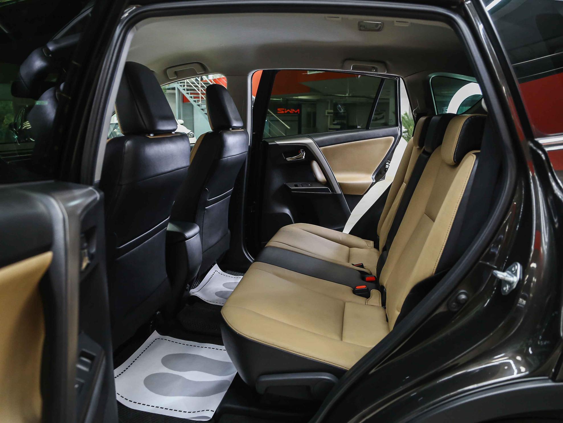 Toyota RAV4 2016, черный, ДЦ Орехово
