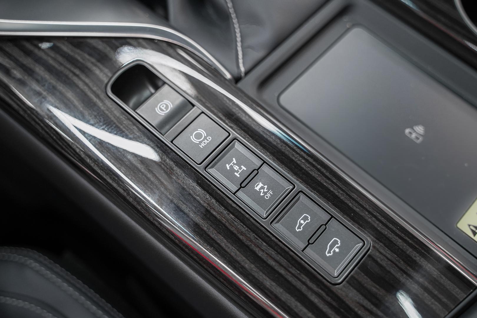 Lexus LX 2026, черный, ДЦ Орехово