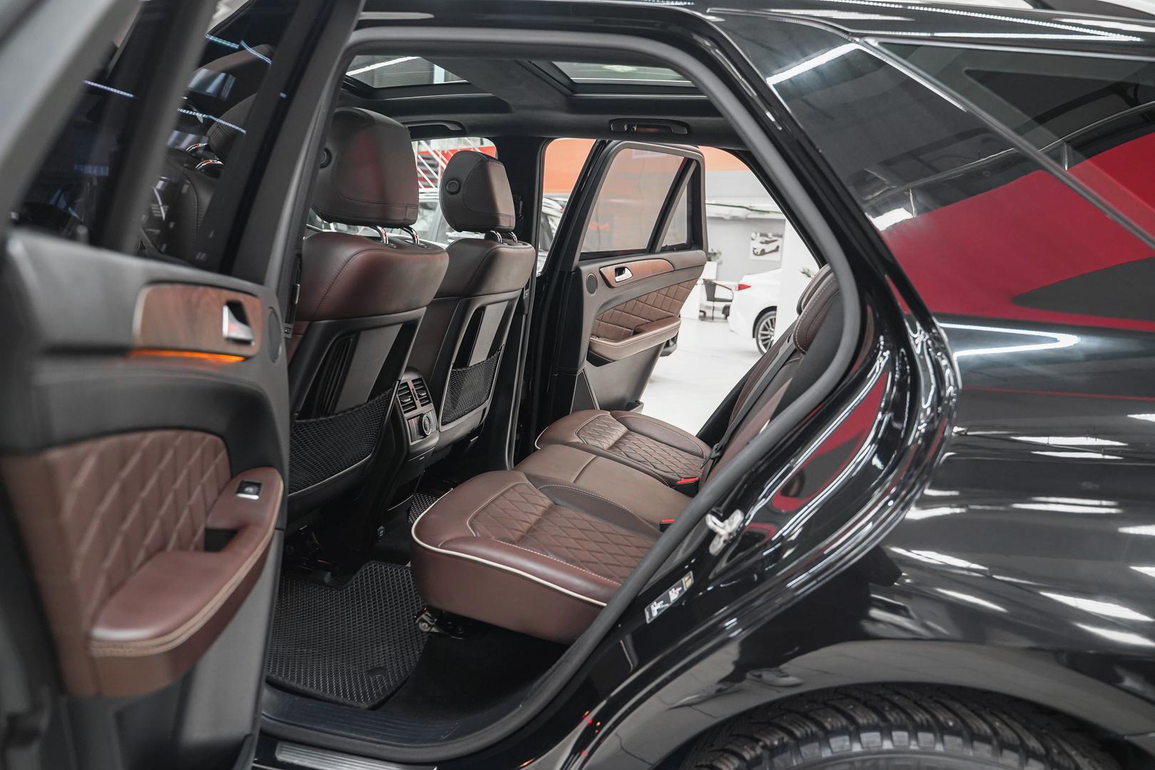 Mercedes-Benz M-Класс 2013, черный, ДЦ Орехово
