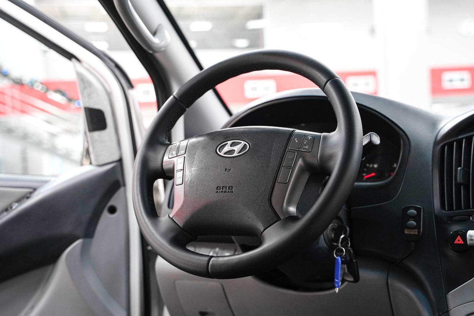 Hyundai Grand Starex 2010, белый, ДЦ Орехово