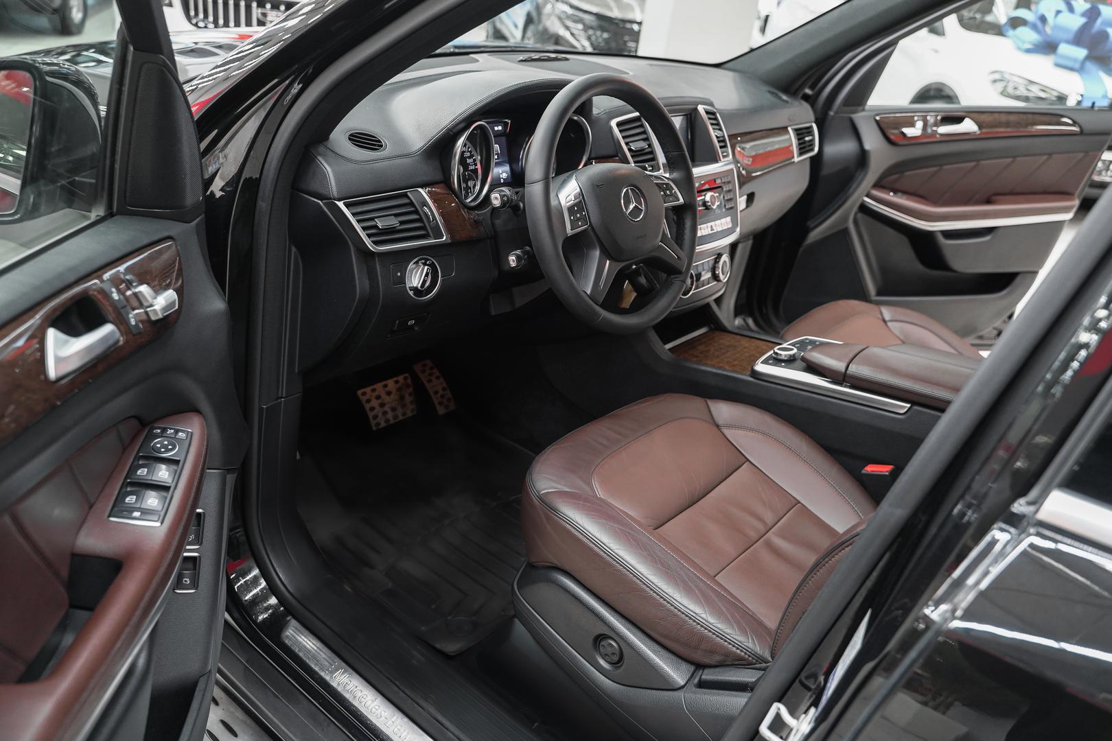 Mercedes-Benz GL-Класс 2013, черный, ДЦ Орехово