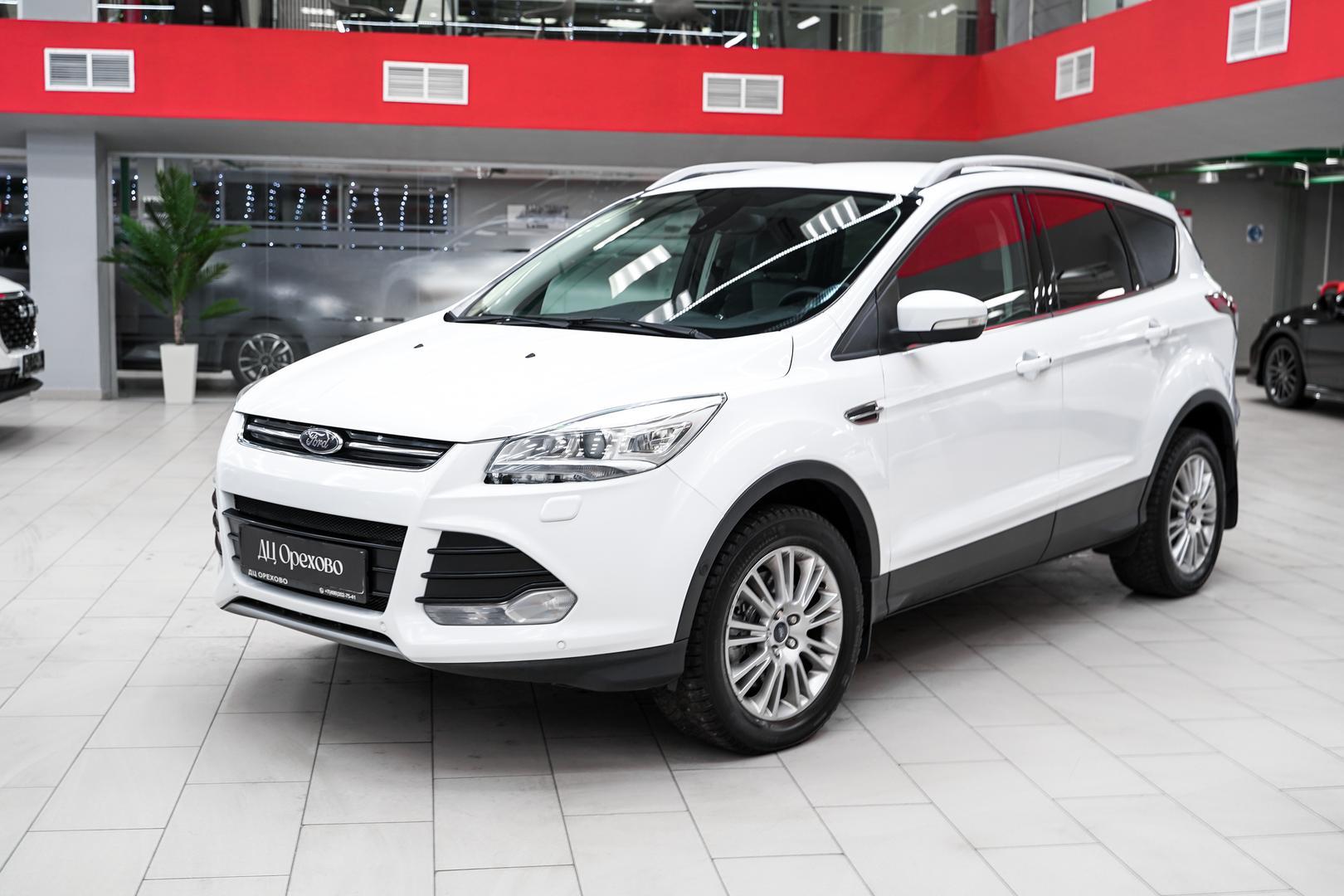 Ford Kuga 2015, белый, ДЦ Орехово