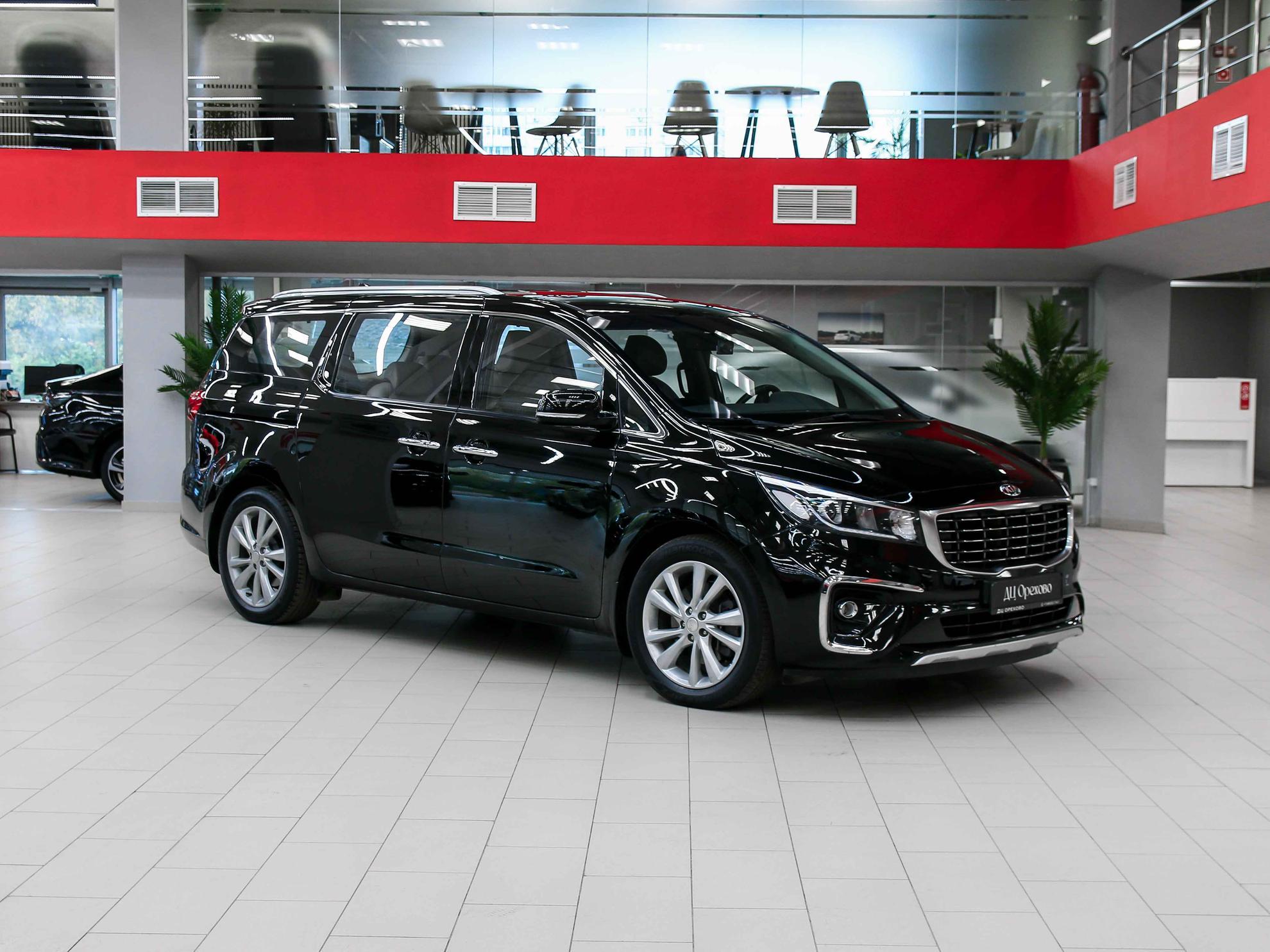 Kia Carnival 2018, черный, ДЦ Орехово