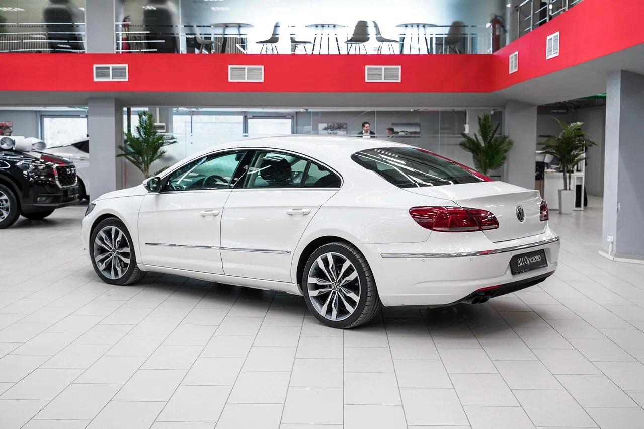 Volkswagen Passat CC 2012, белый, ДЦ Орехово