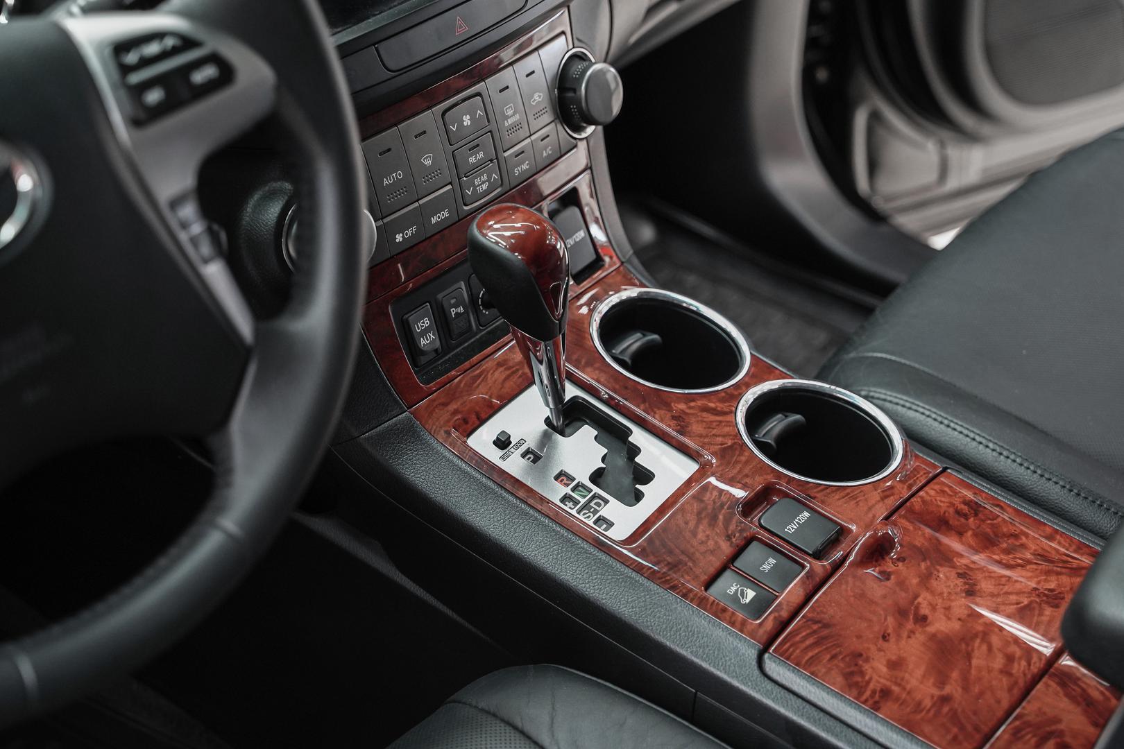 Toyota Highlander 2012, черный, ДЦ Орехово