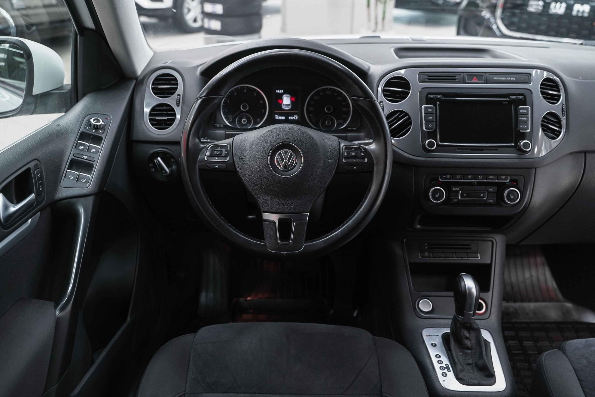 Volkswagen Tiguan 2015, белый, ДЦ Орехово