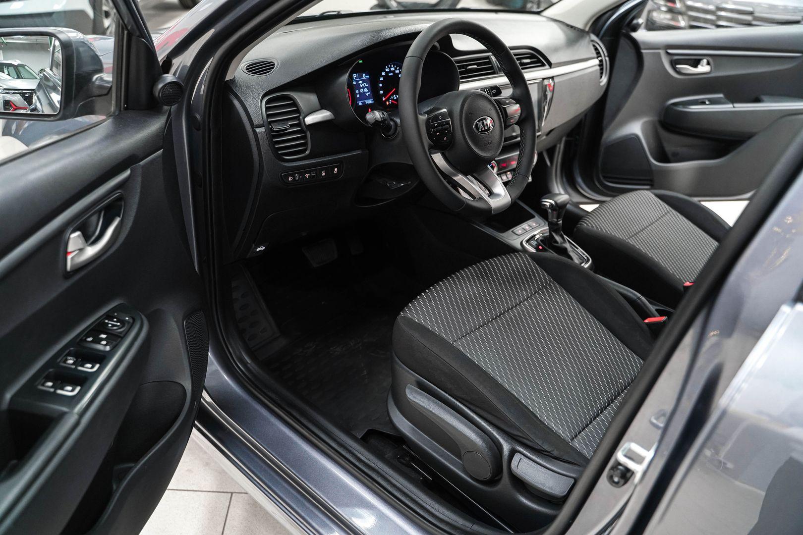 Kia Rio 2018, серый, ДЦ Орехово