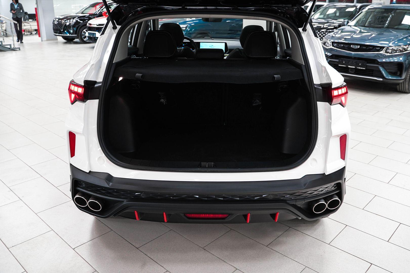 Geely Coolray 2023, белый, ДЦ Орехово