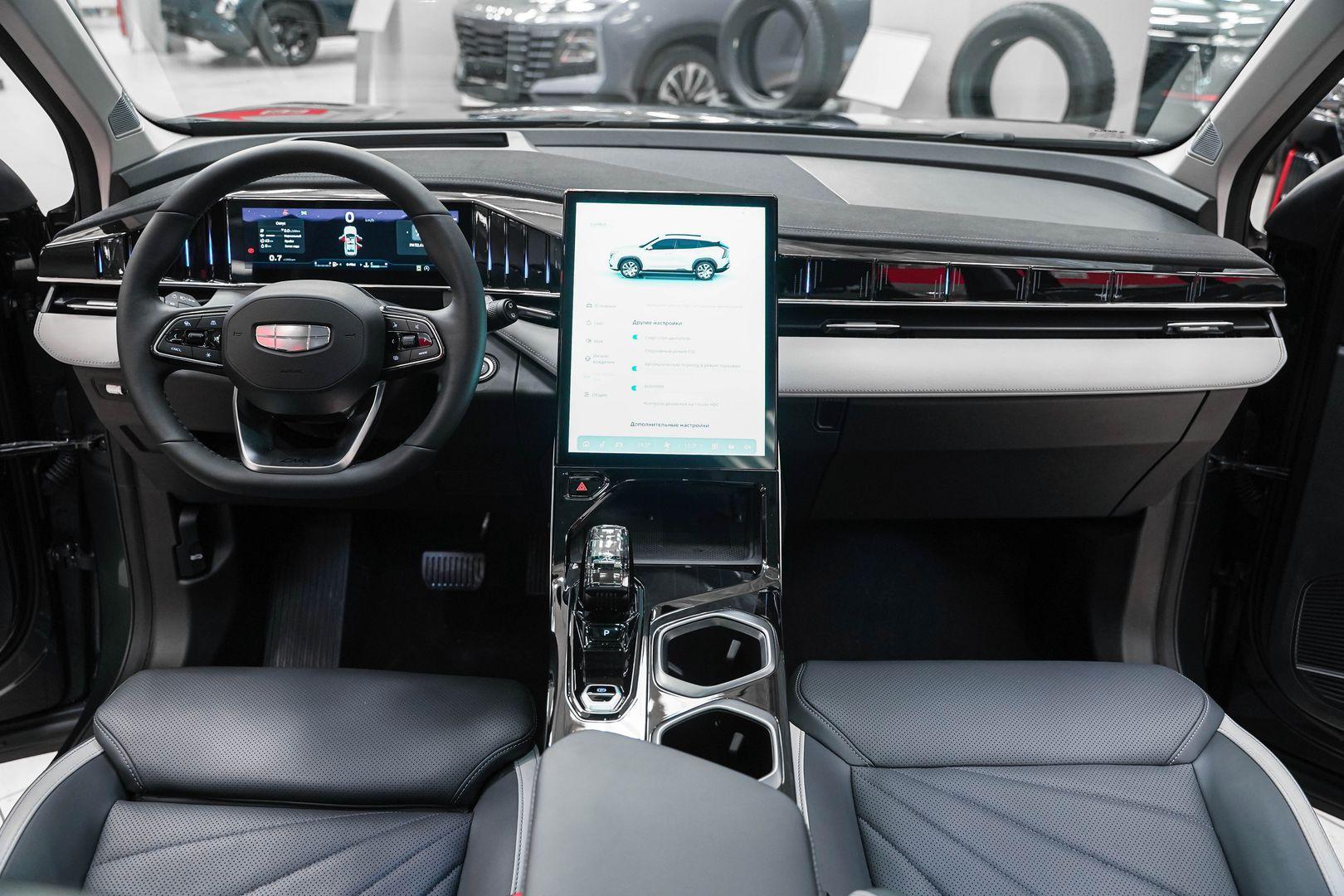 Geely Atlas 2024, зеленый, ДЦ Орехово