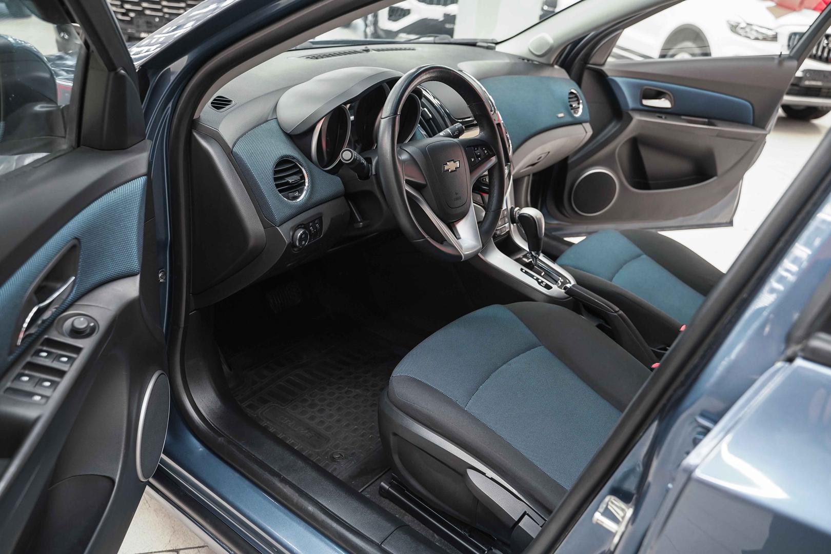 Chevrolet Cruze 2013, синий, ДЦ Орехово