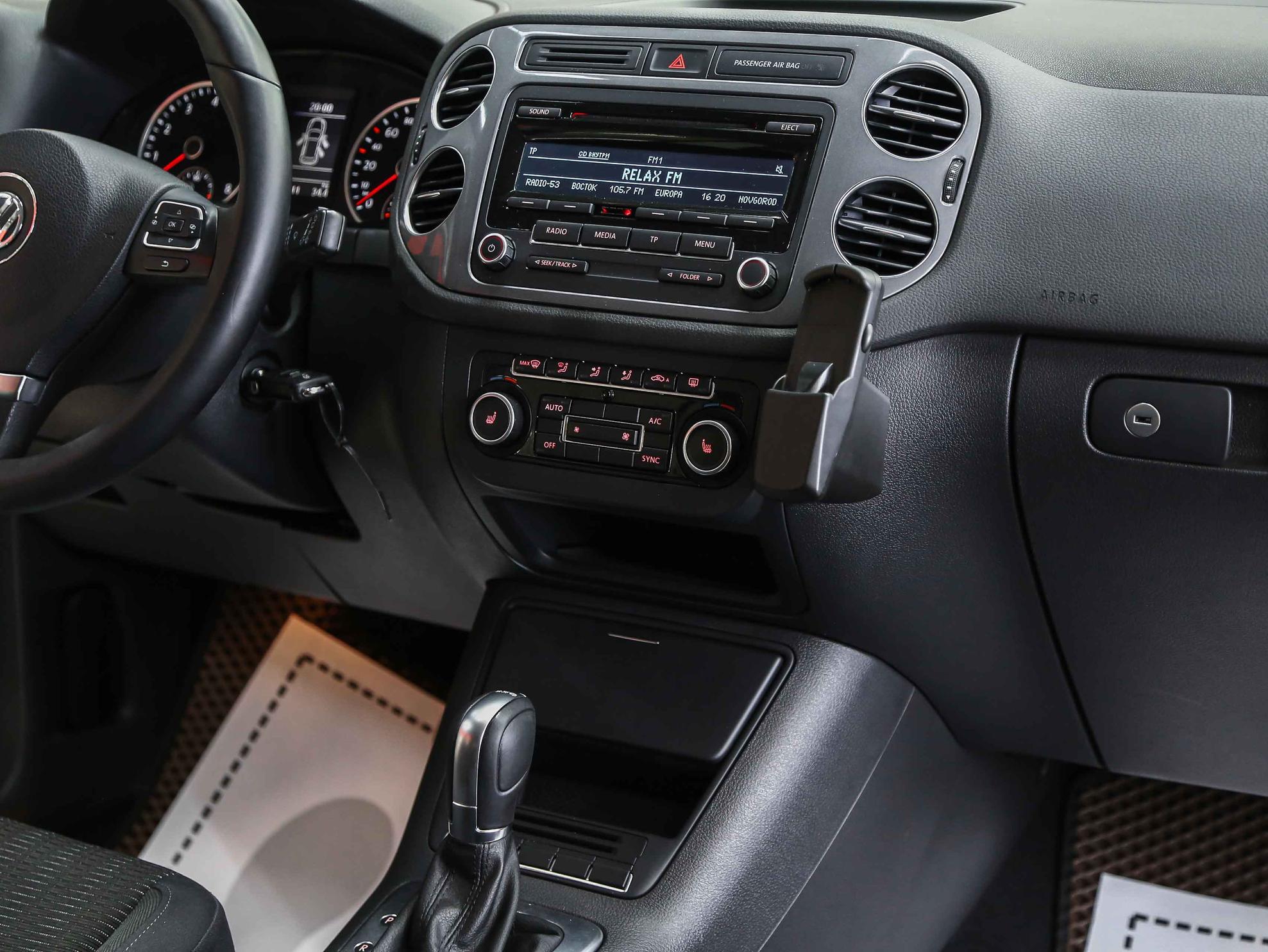 Volkswagen Tiguan 2013, серый, ДЦ Орехово