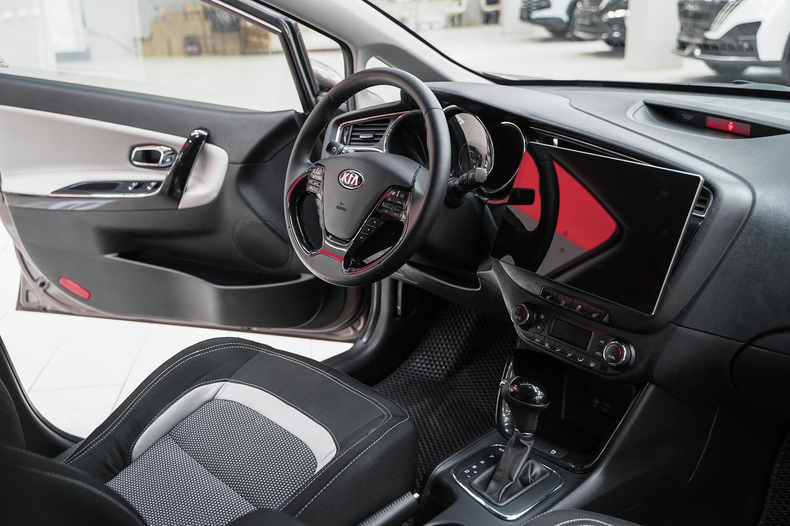 Kia Ceed 2017, коричневый, ДЦ Орехово
