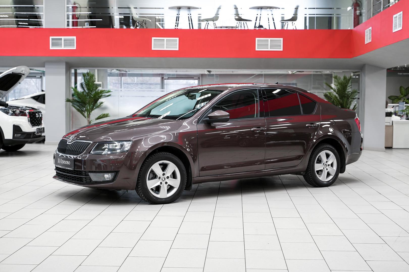 Skoda Octavia 2016, коричневый, ДЦ Орехово