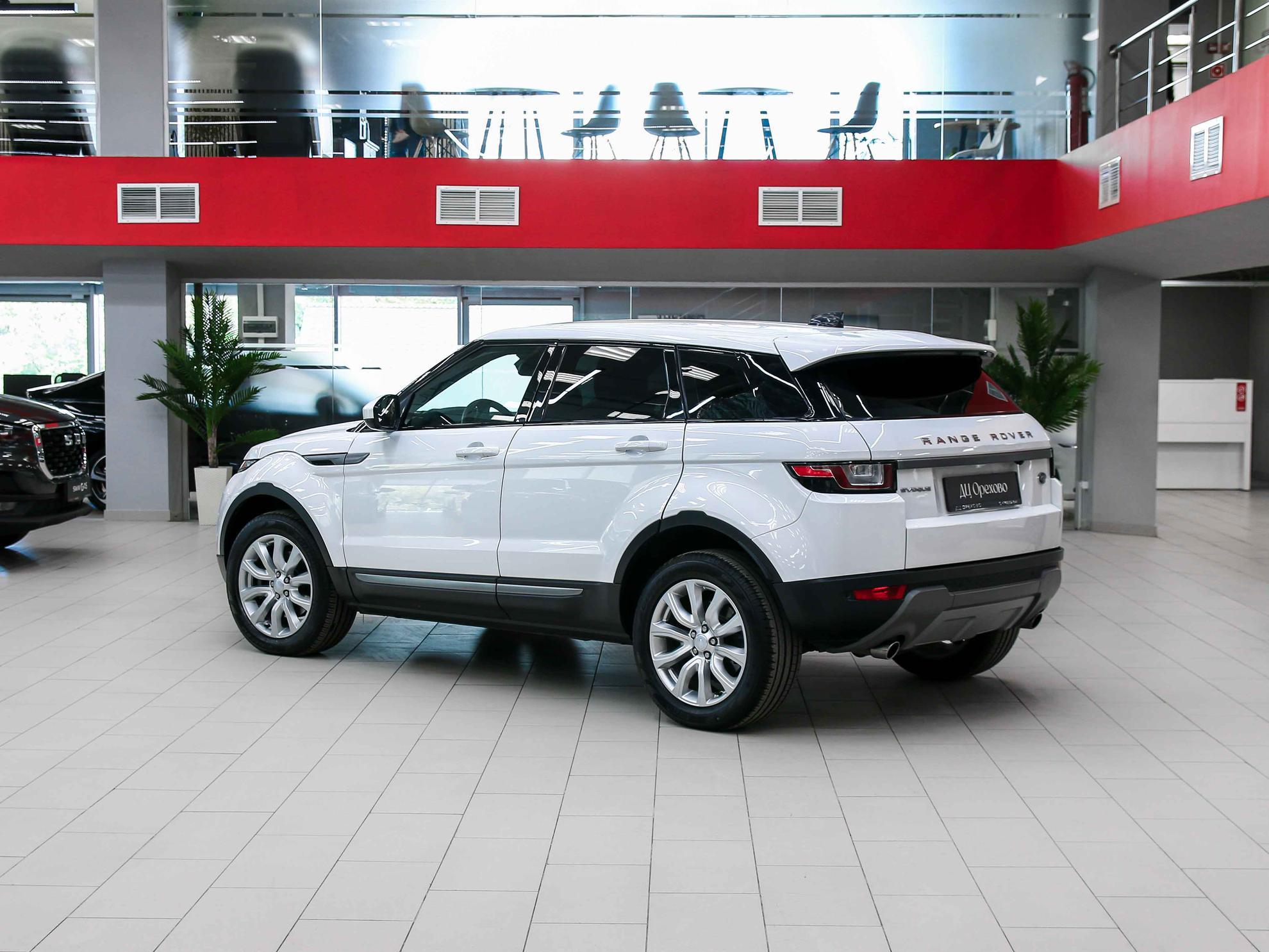 Land Rover Range Rover Evoque 2018, белый, ДЦ Орехово