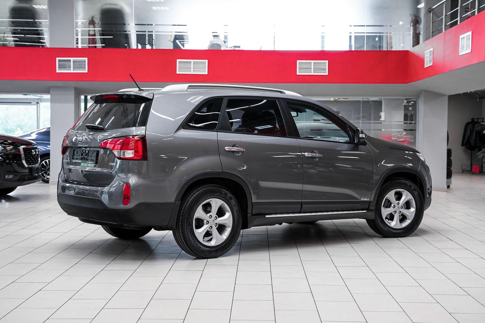 Kia Sorento 2014, серый, ДЦ Орехово