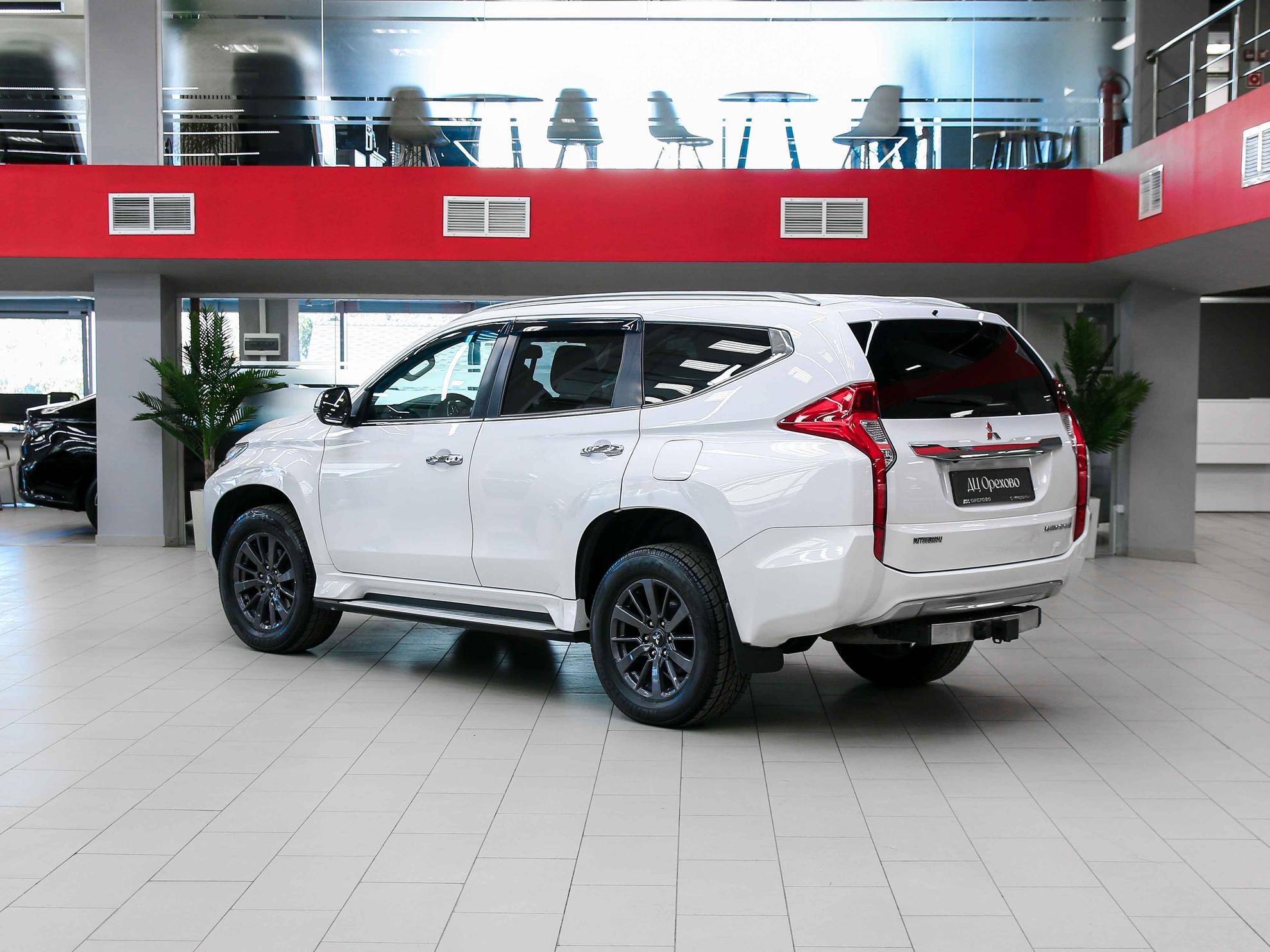 Mitsubishi Pajero Sport 2018, белый, ДЦ Орехово