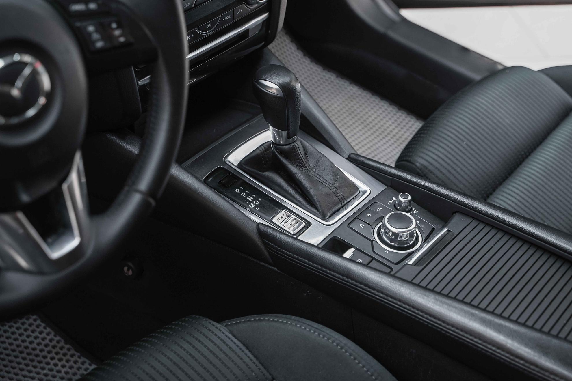 Mazda 6 2016, черный, ДЦ Орехово