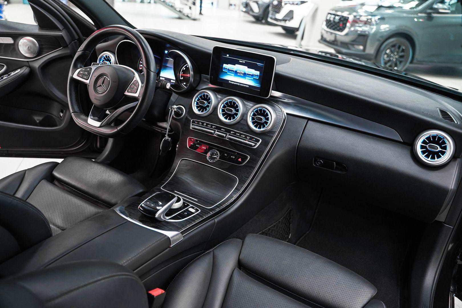 Mercedes-Benz C-Класс 2016, черный, ДЦ Орехово