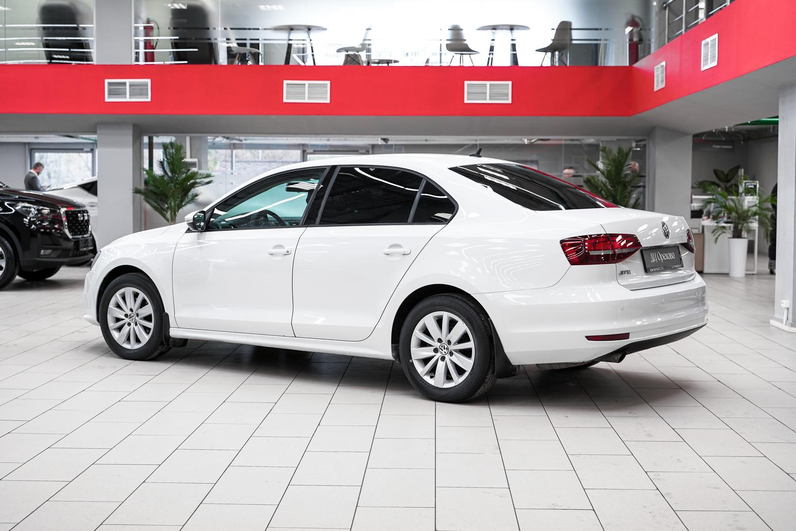 Volkswagen Jetta 2016, белый, ДЦ Орехово