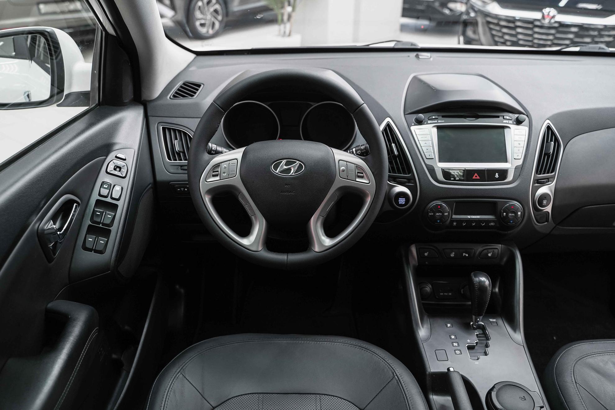 Hyundai ix35 2012, белый, ДЦ Орехово