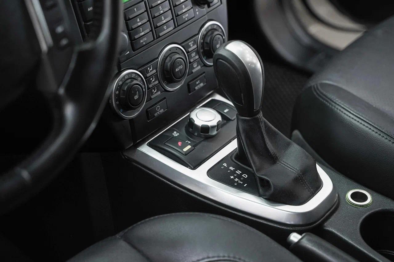 Land Rover Freelander 2010, белый, ДЦ Орехово