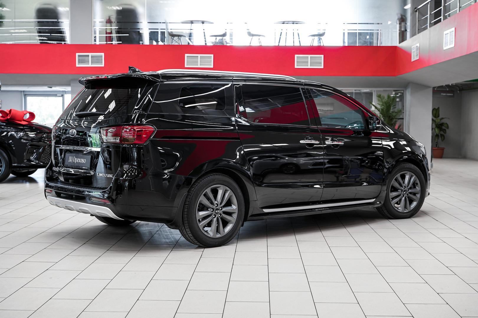 Kia Carnival 2017, черный, ДЦ Орехово