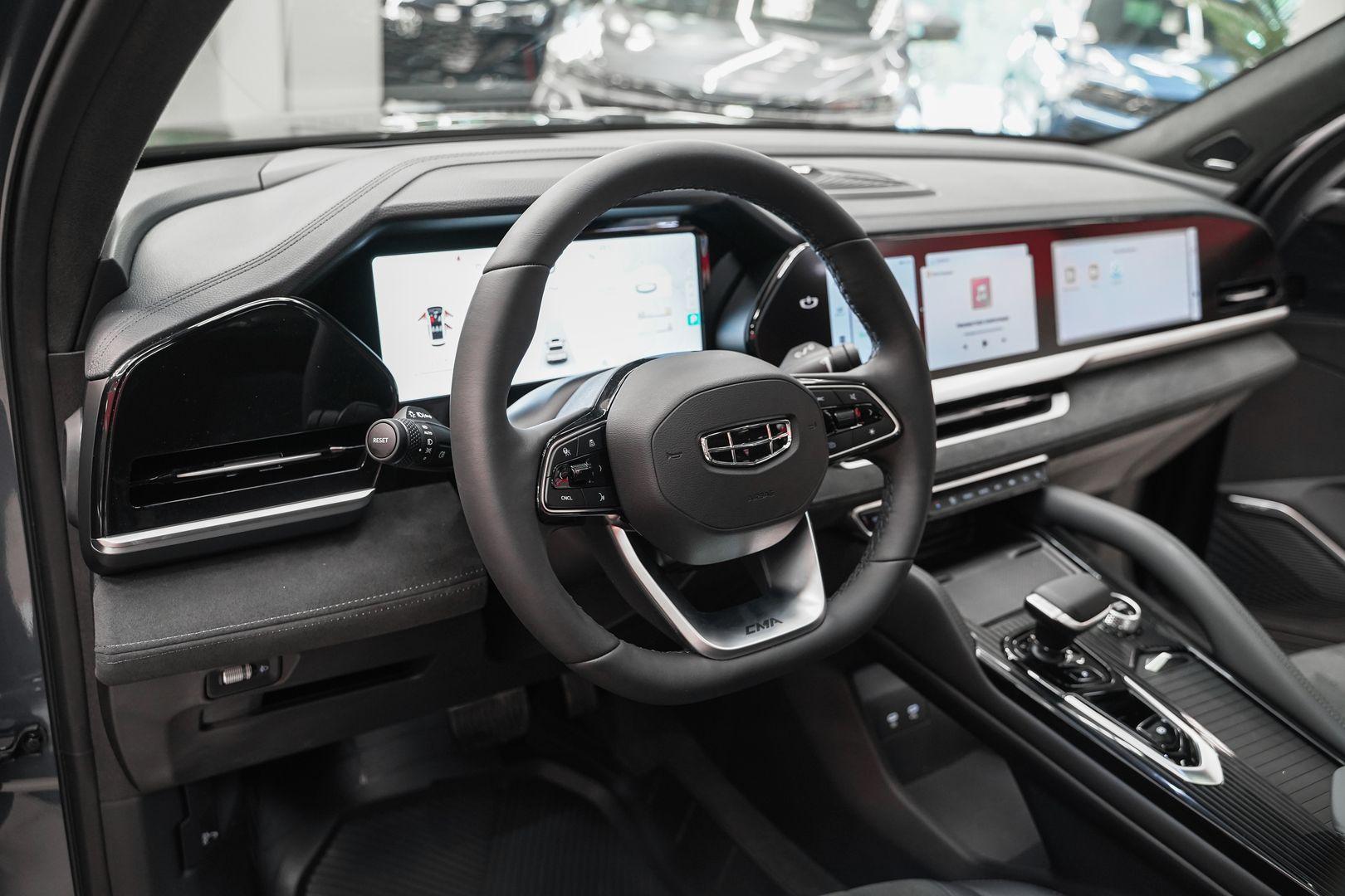 Geely Monjaro 2024, серый, ДЦ Орехово