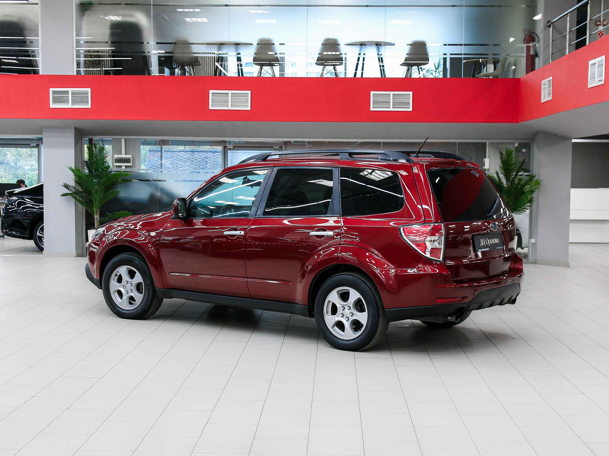 Subaru Forester 2008, красный, ДЦ Орехово