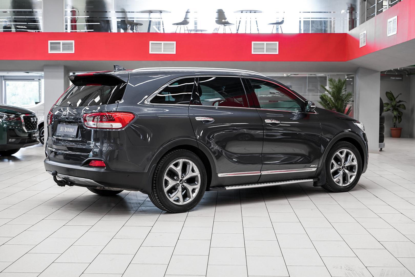 Kia Sorento 2016, серый, ДЦ Орехово