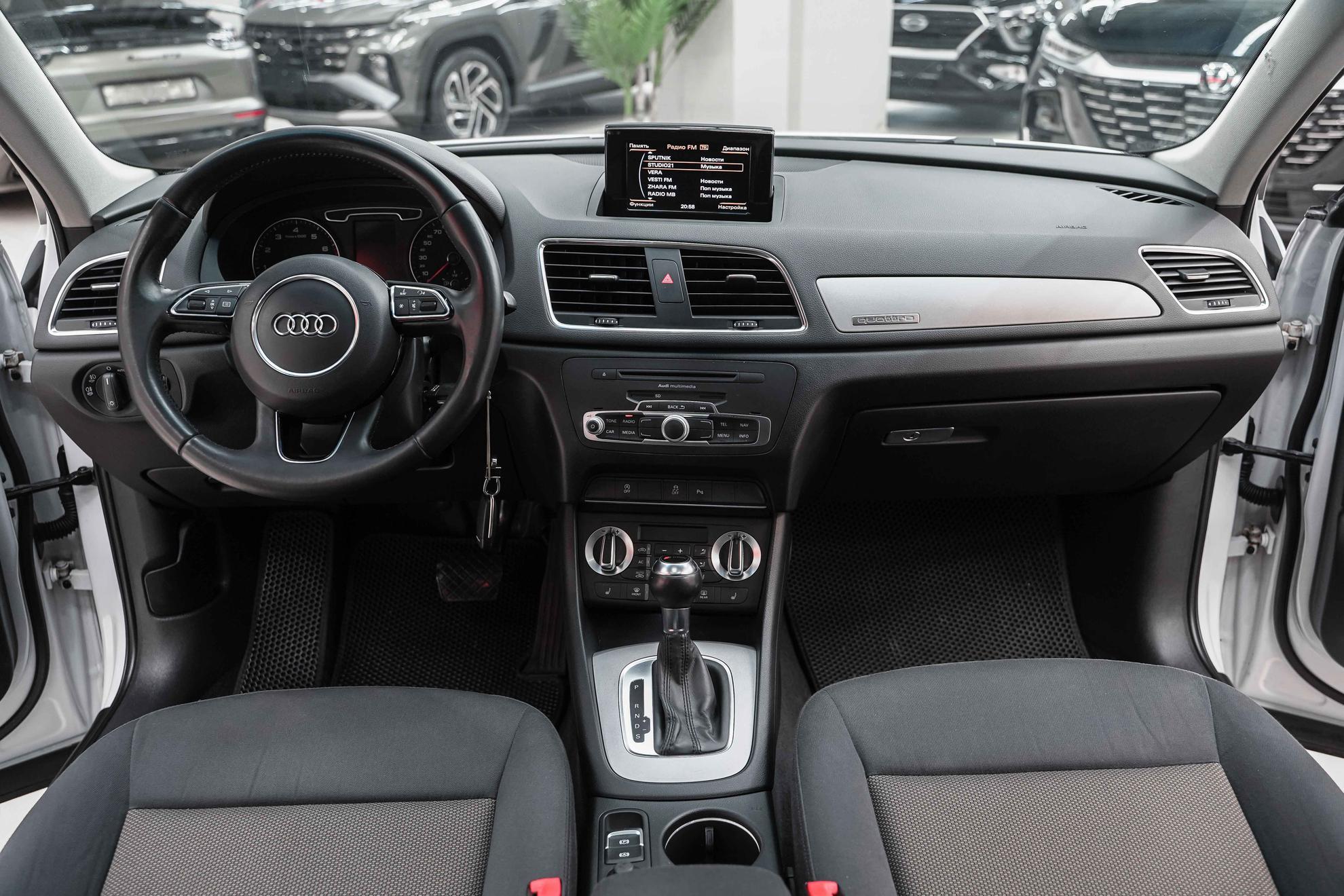 Audi Q3 2013, белый, ДЦ Орехово