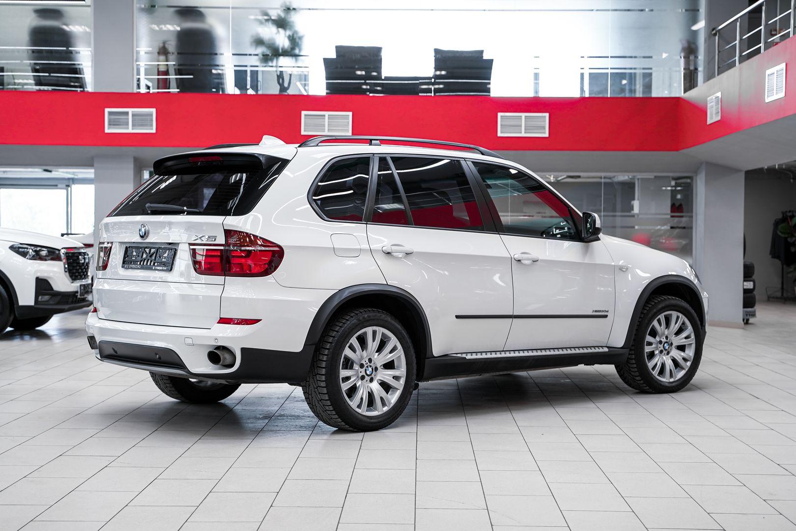 BMW X5 2011, белый, ДЦ Орехово
