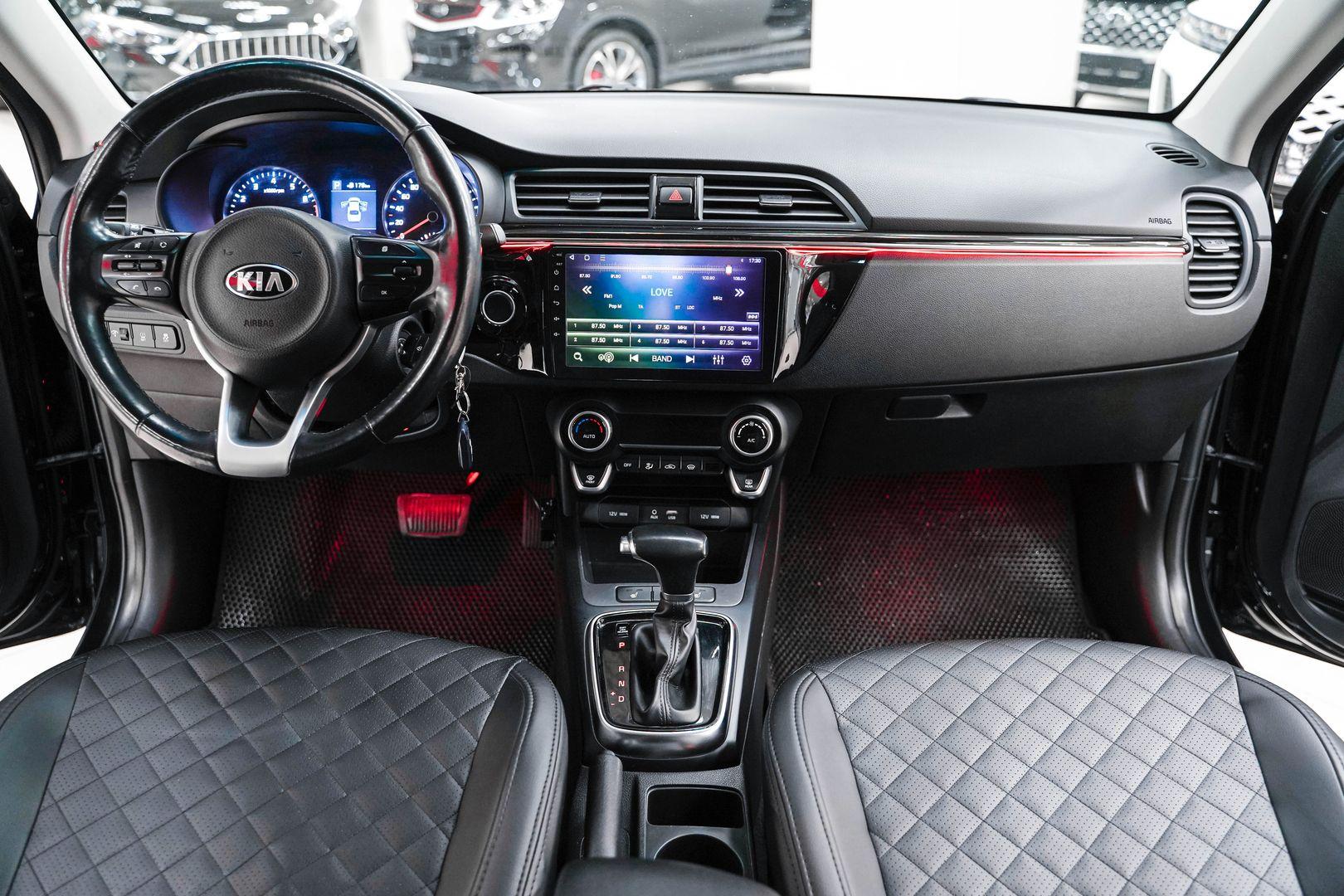 Kia Rio 2017, черный, ДЦ Орехово