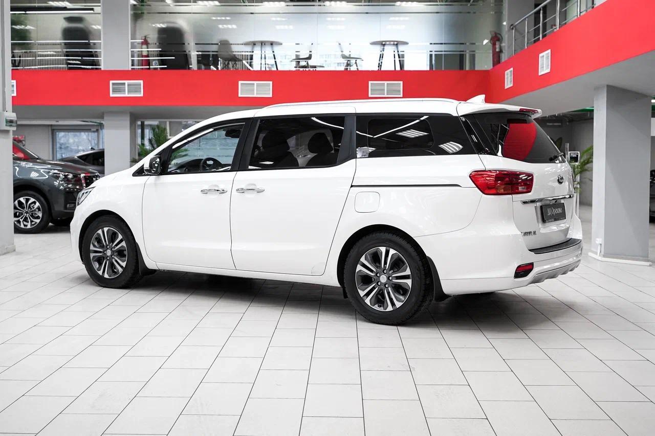 Kia Carnival 2018, белый, ДЦ Орехово