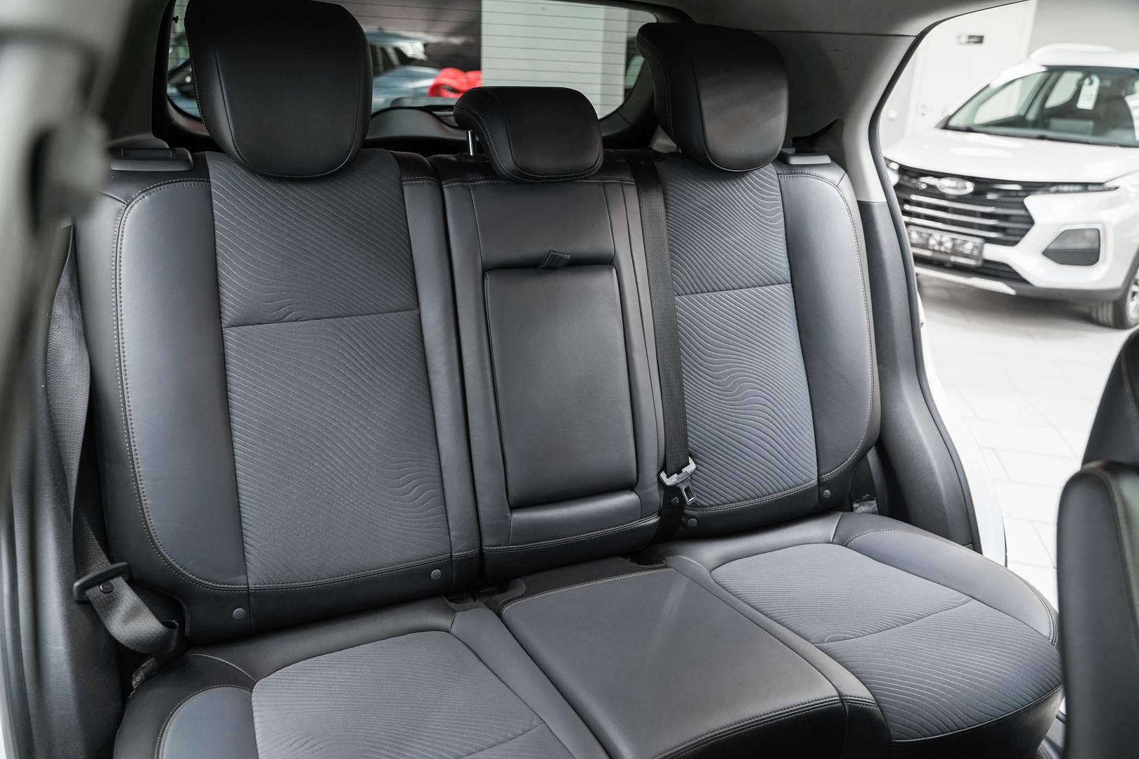 Opel Mokka 2013, белый, ДЦ Орехово