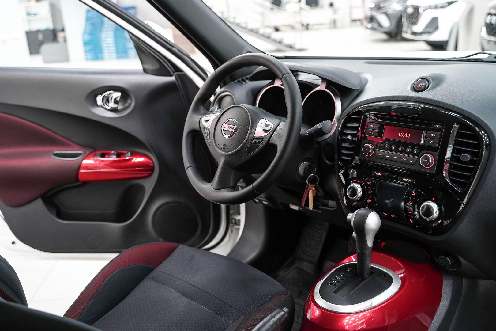 Nissan Juke 2014, белый, ДЦ Орехово