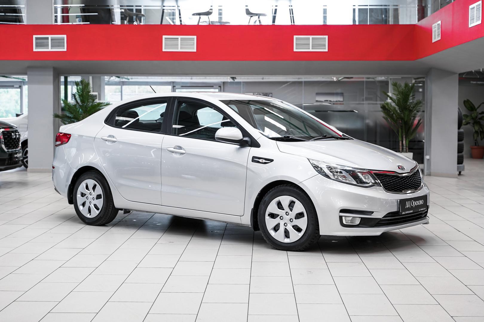 Kia Rio 2015, серебряный, ДЦ Орехово