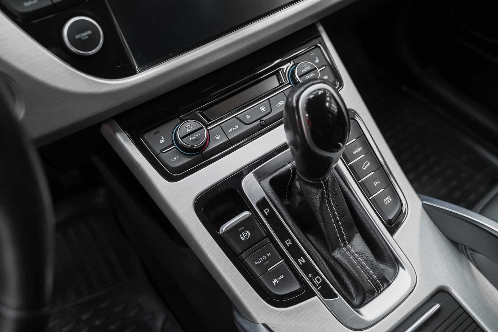 Geely Atlas 2022, черный, ДЦ Орехово