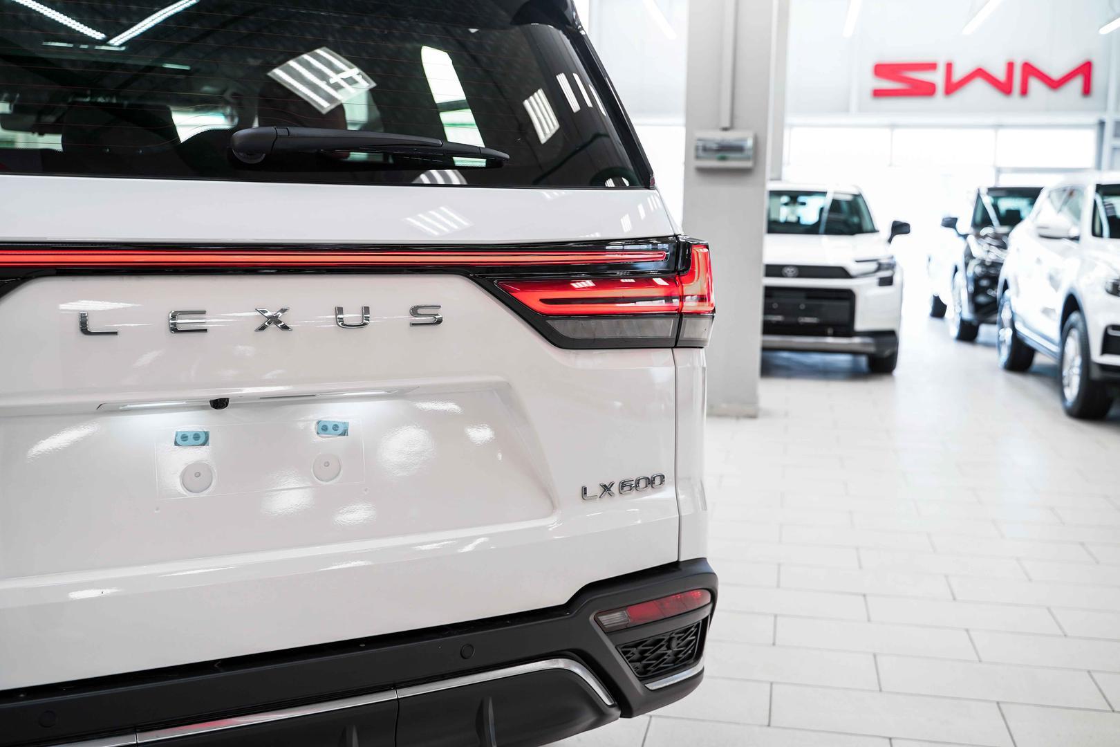 Lexus LX 2026, белый, ДЦ Орехово