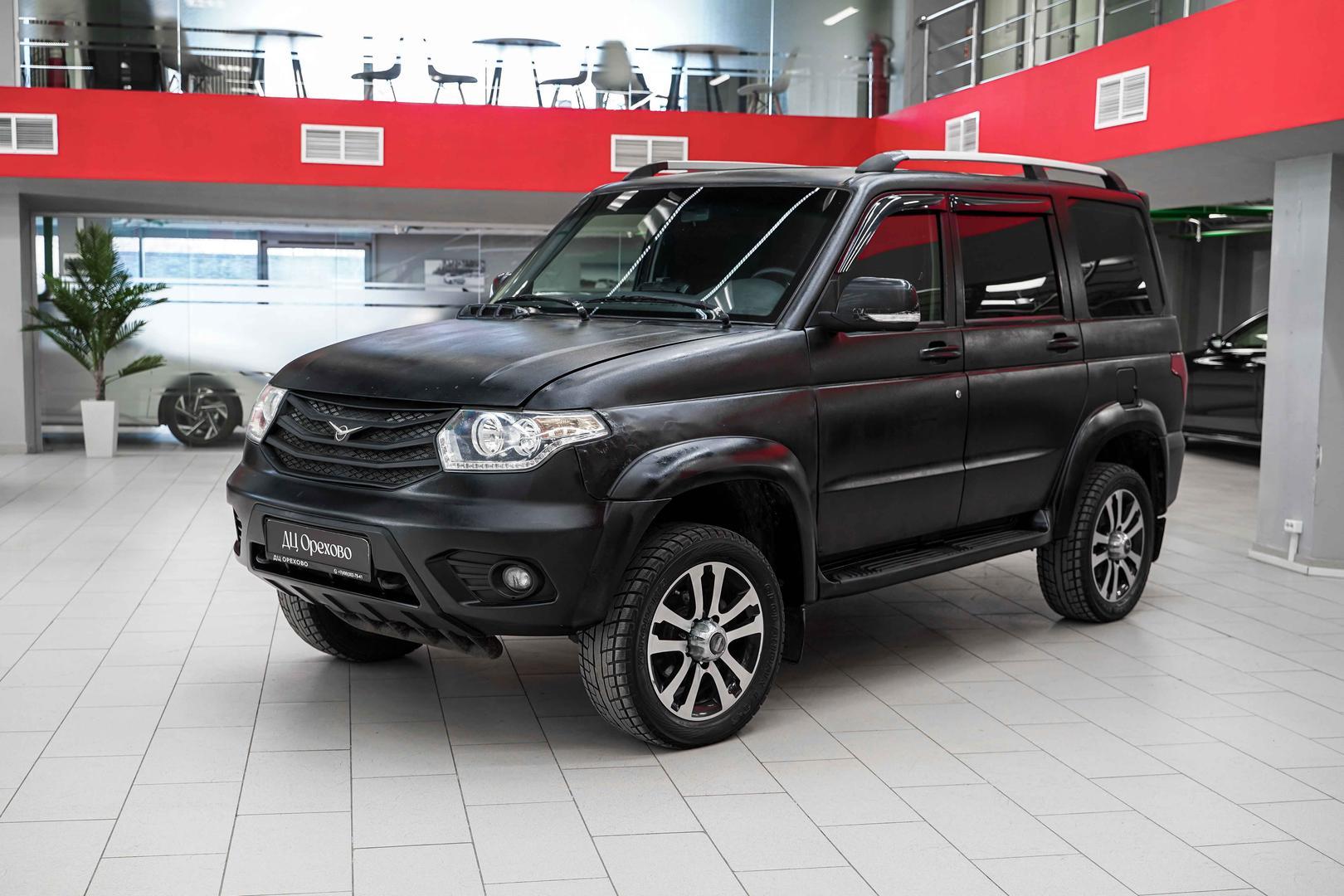 УАЗ Патриот 2016, черный, ДЦ Орехово