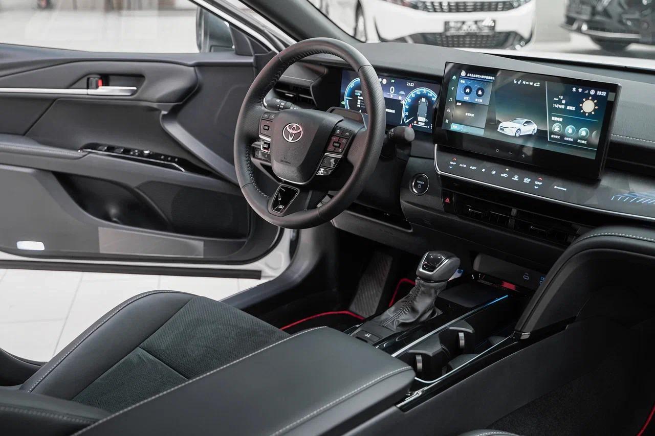 Toyota Camry 2025, белый, ДЦ Орехово