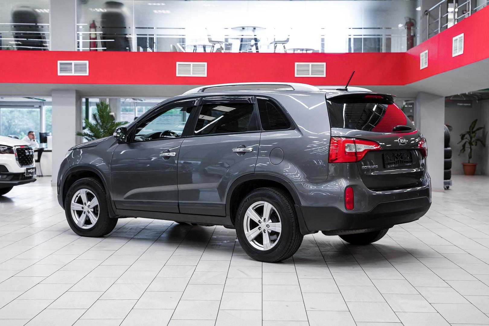 Kia Sorento 2014, серый, ДЦ Орехово