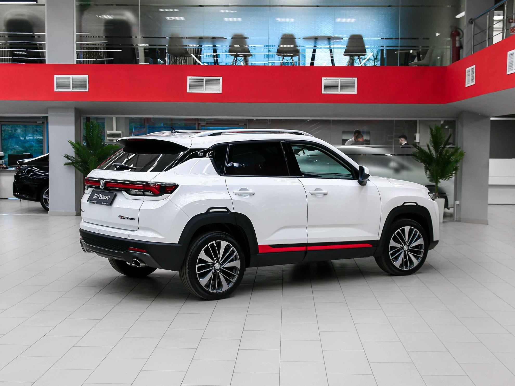 Changan CS35 Plus 2024, белый, ДЦ Орехово