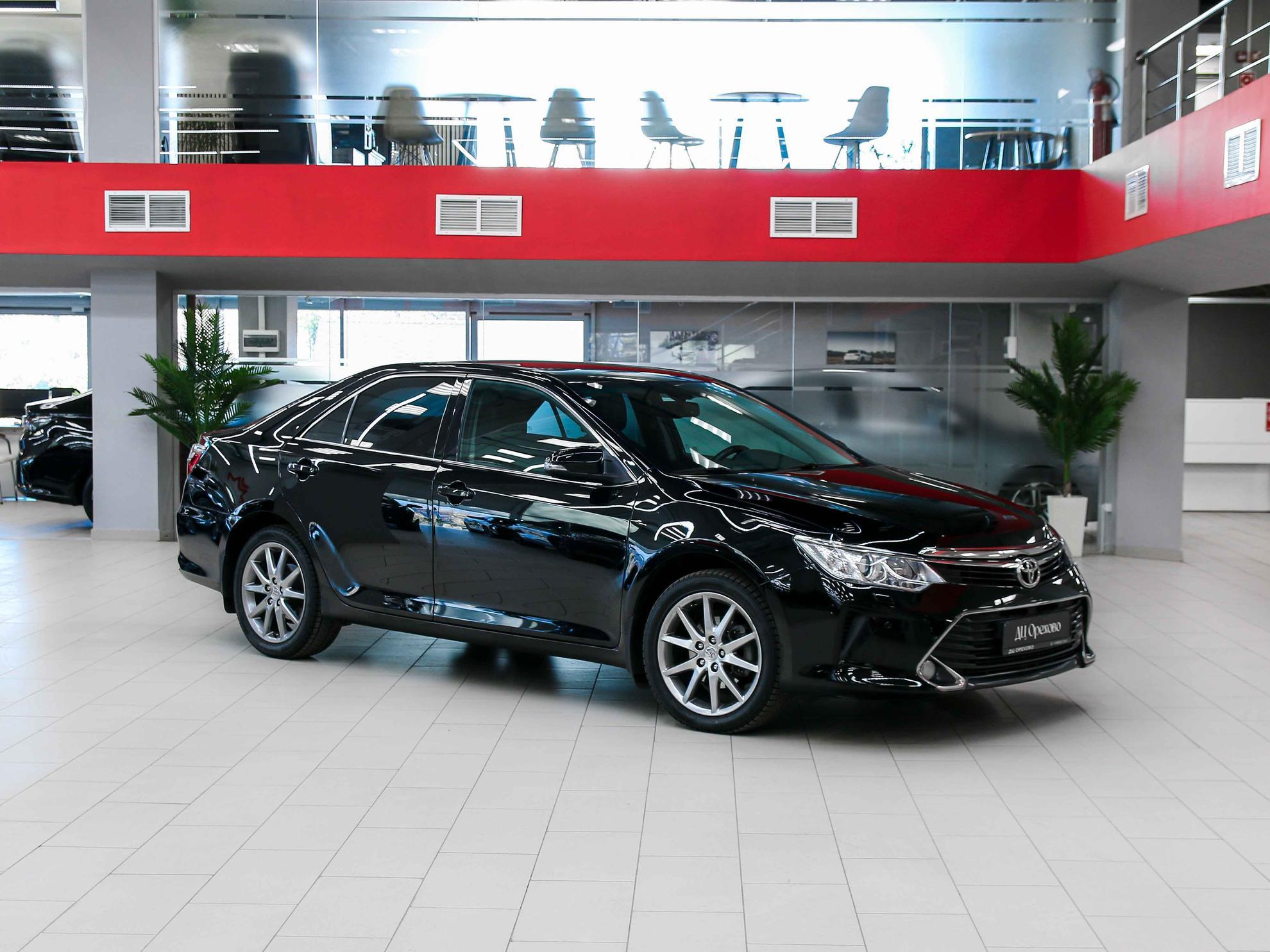 Toyota Camry 2016, черный, ДЦ Орехово