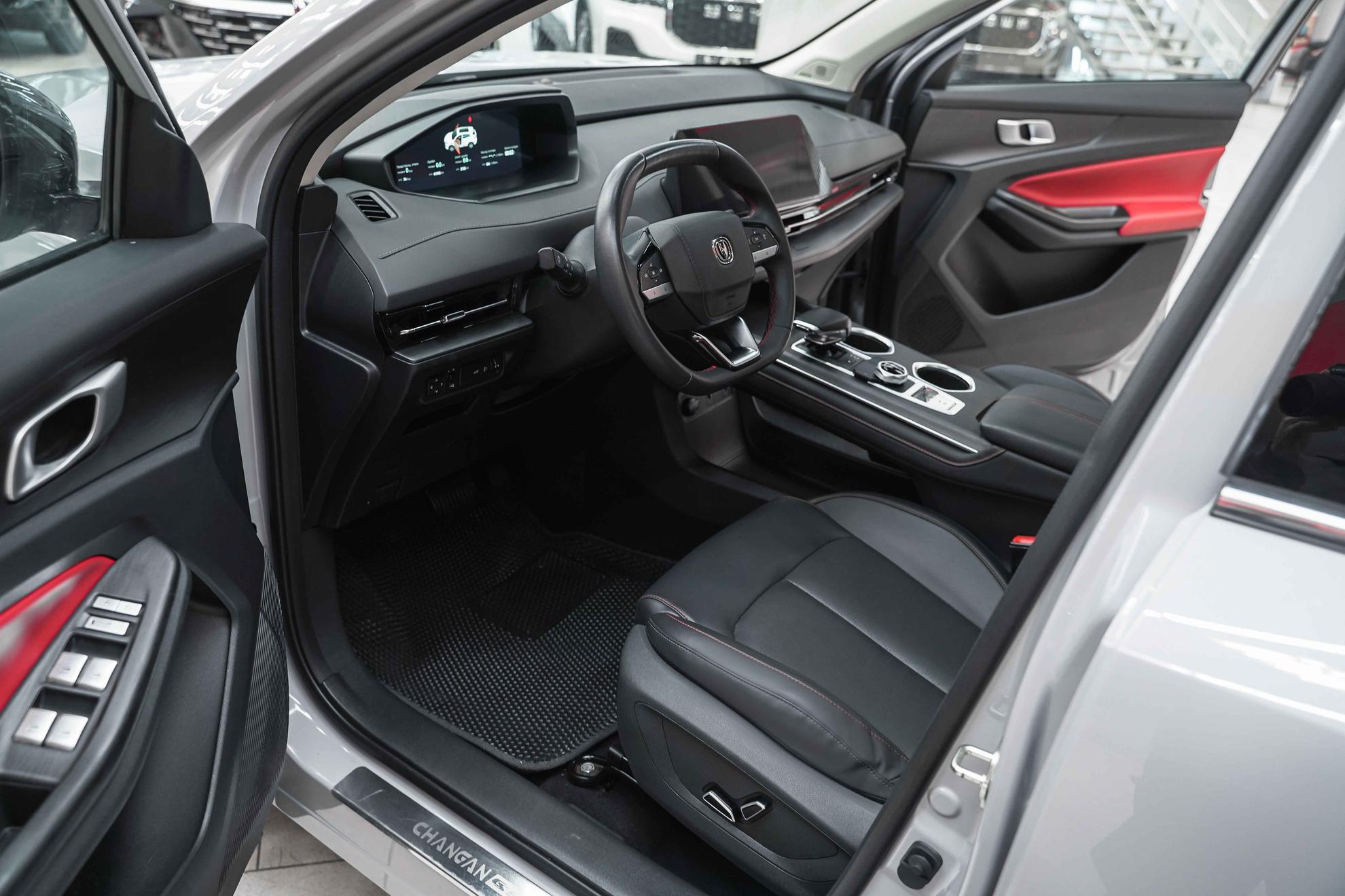 Changan UNI-S 2024, серый, ДЦ Орехово