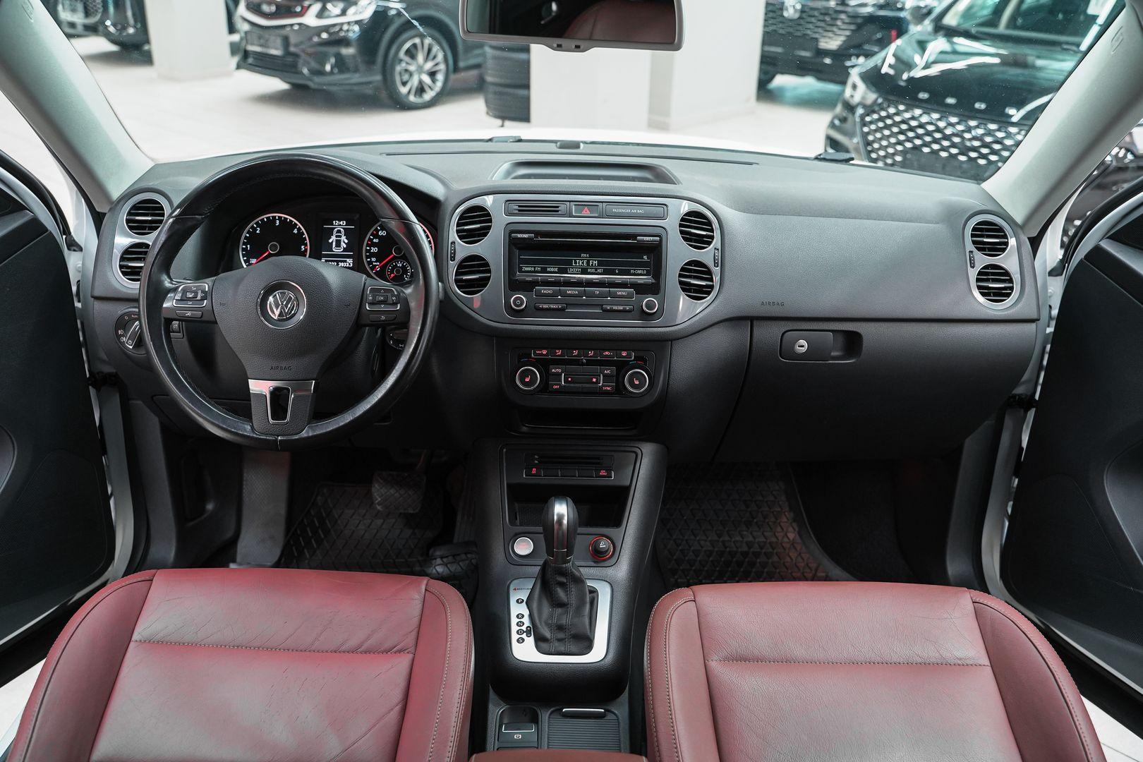 Volkswagen Tiguan 2014, белый, ДЦ Орехово